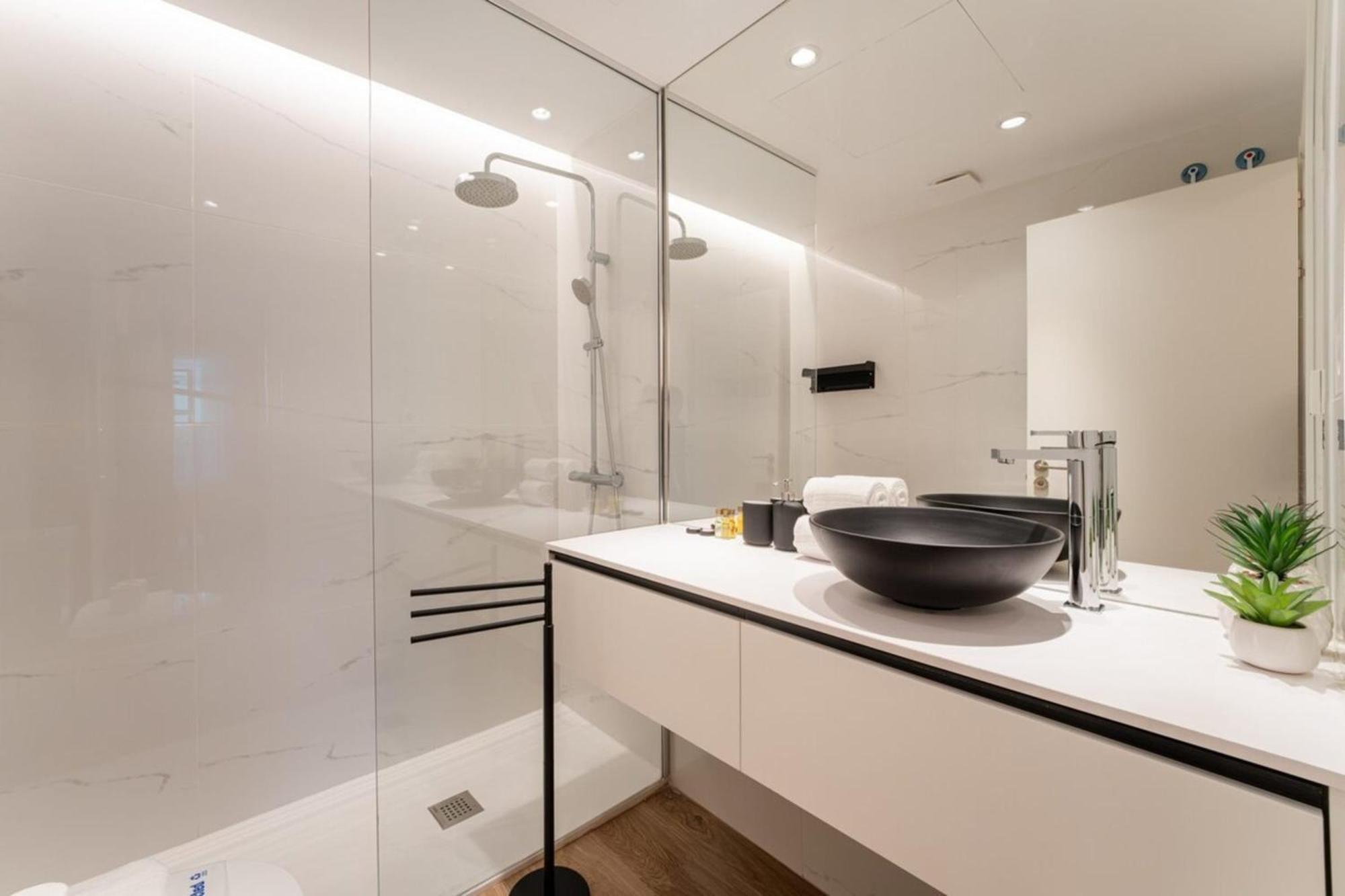 Chic 1Bd Flat Wsauna & Balcony Tetuan Madrid! Eksteriør bilde